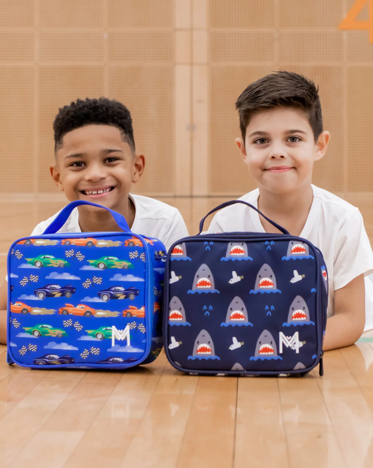 MontiiCo M - versenyautós