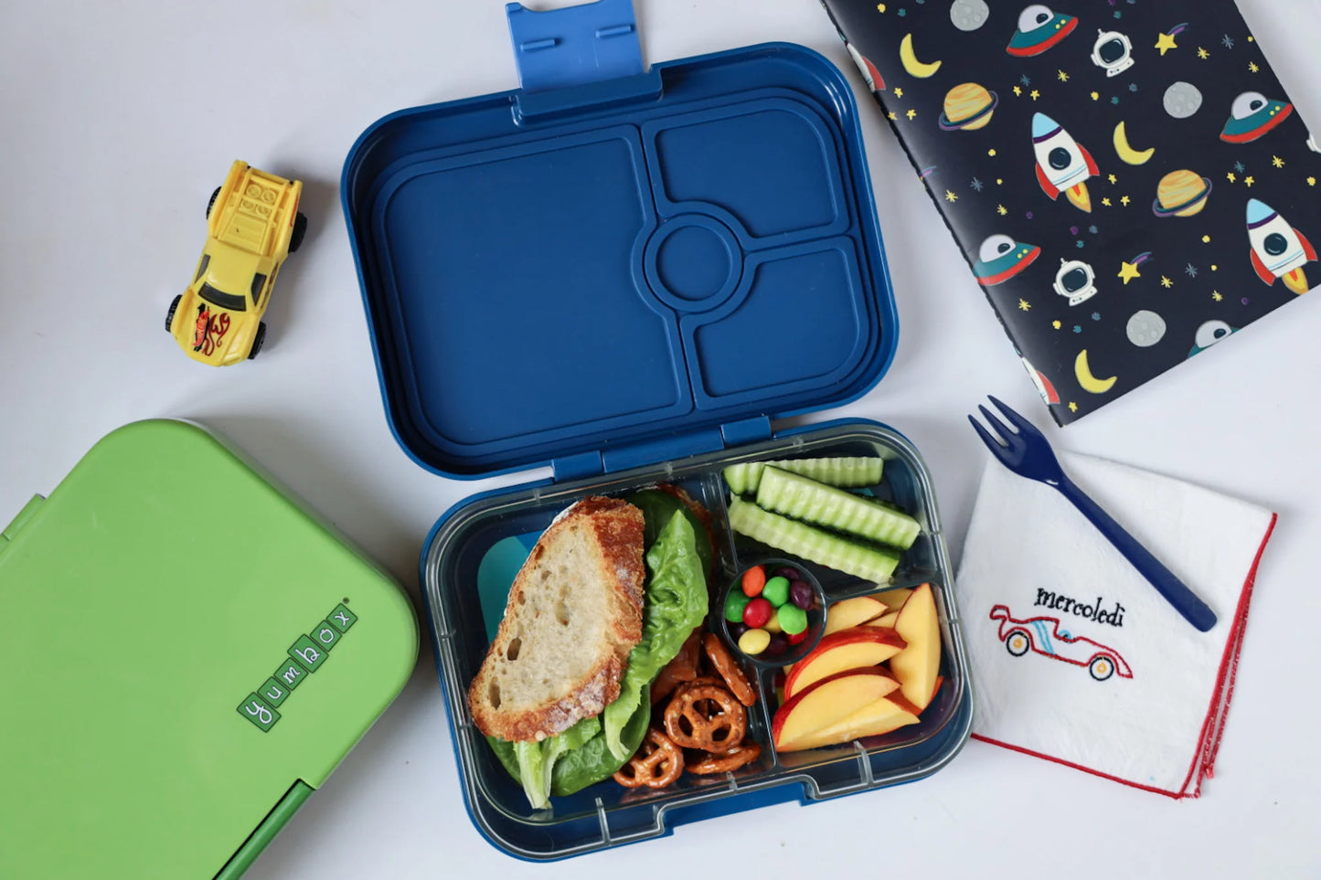 Yumbox Panino Monte Carlo Blue / Race Cars